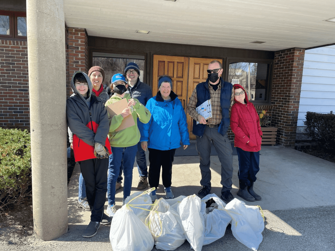Effective Church Outreach & Ideas to Foster a Loyal Following 9 Earth Day cleanup walk in their neighborhood