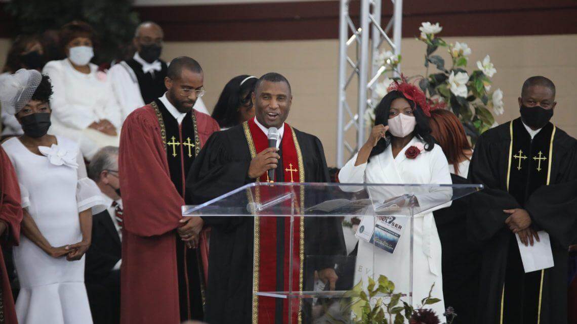 The Complete Guide to Be a Pastor In Canada Chmeetings