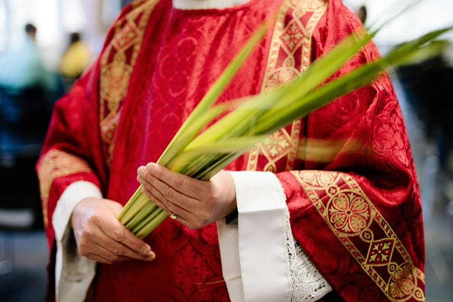 5 Lessons from Lent: Deepening Spiritual Reflection and Renewal 1 Palm Sunday